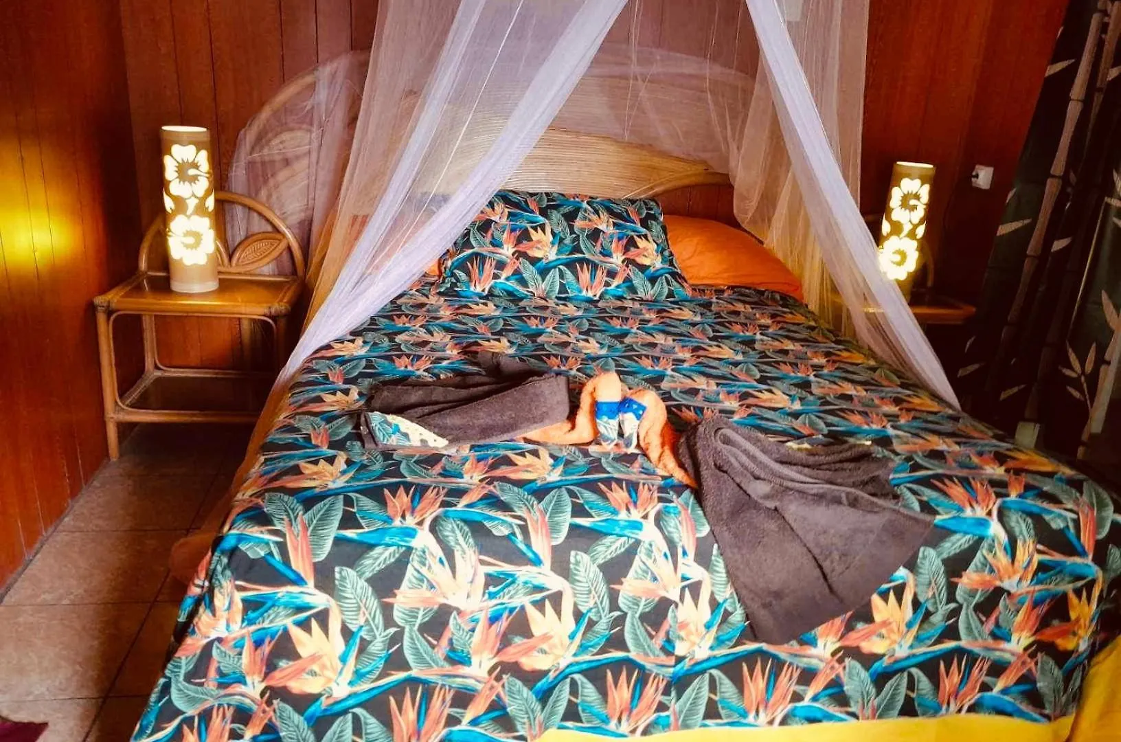 Bed and Breakfast Monita Villa Tiputa
